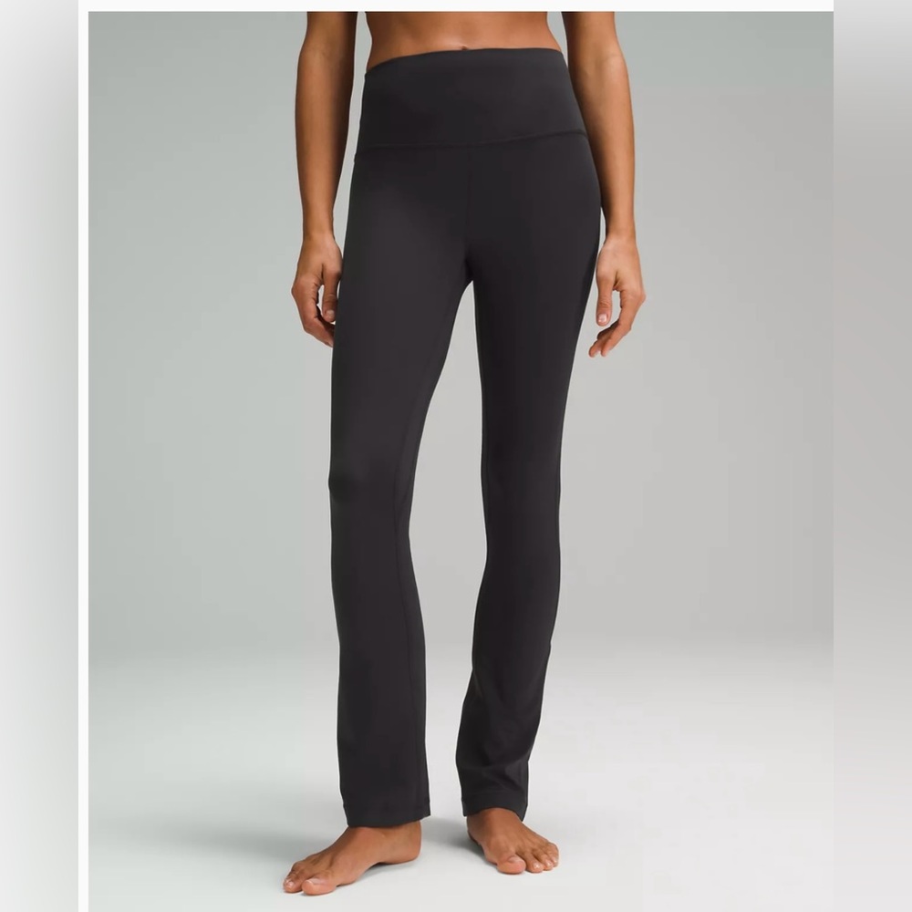 - lululemon Align™ High-Rise Mini-Flared Pant
Extra Short